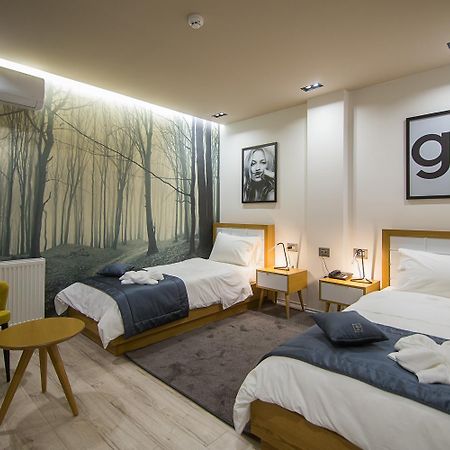 Hotel Regal Korce Bilik gambar
