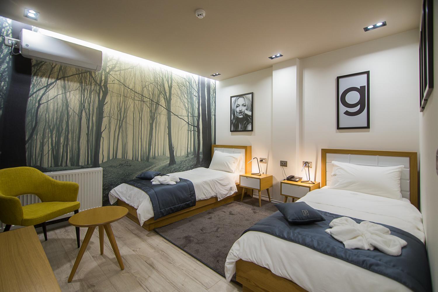 Hotel Regal Korce Bilik gambar