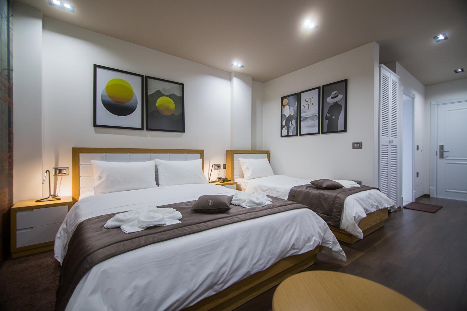 Hotel Regal Korce Bilik gambar