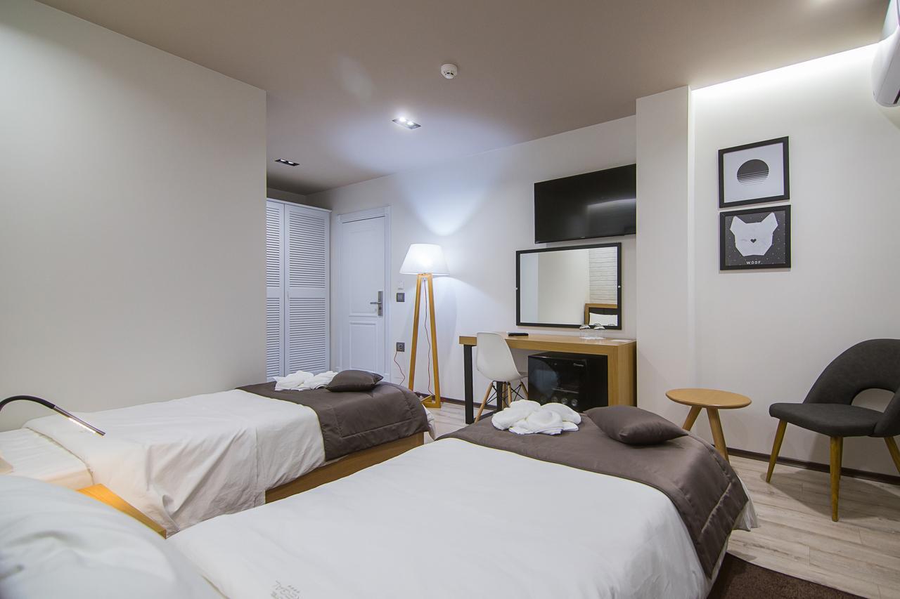 Hotel Regal Korce Bilik gambar